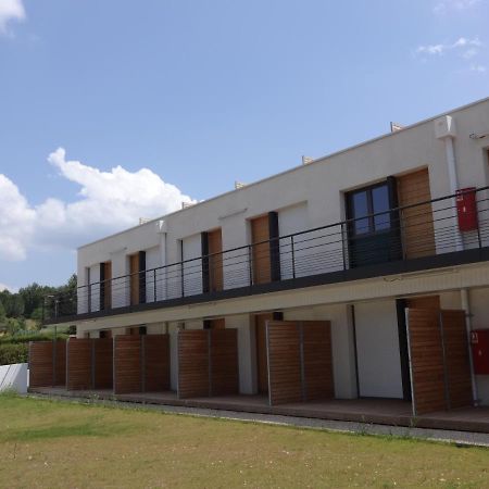 Les Jardins D'Athena Aparthotel Eguilles Luaran gambar