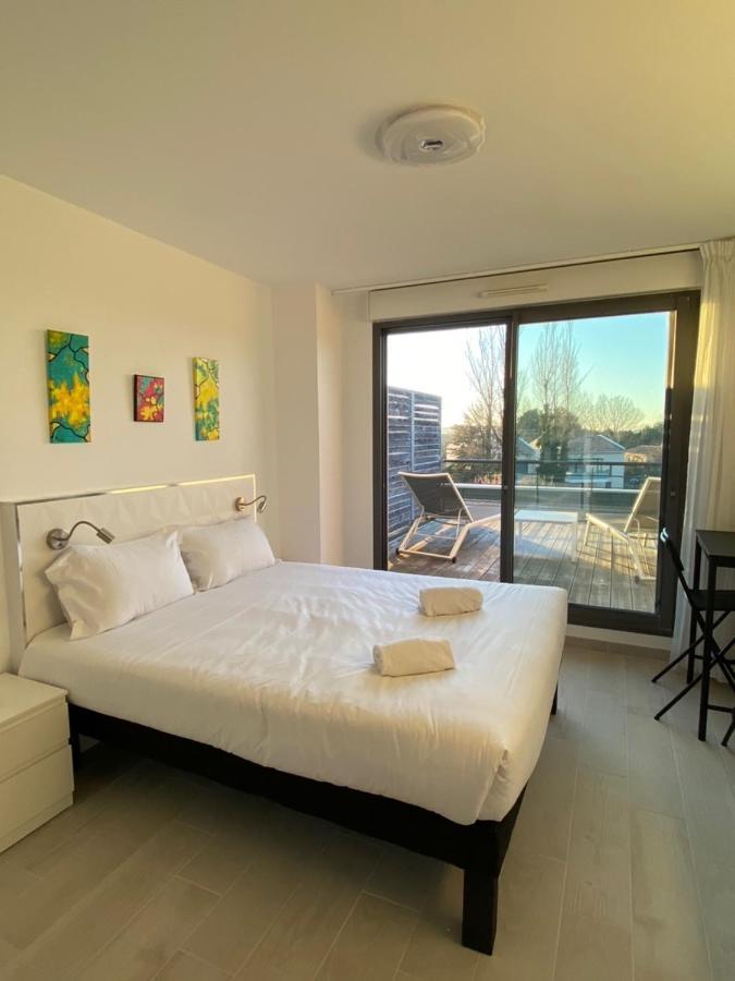 Les Jardins D'Athena Aparthotel Eguilles Luaran gambar