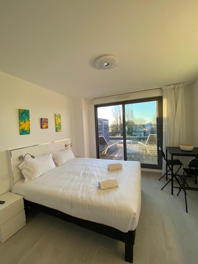 Les Jardins D'Athena Aparthotel Eguilles Luaran gambar