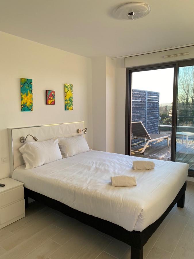 Les Jardins D'Athena Aparthotel Eguilles Luaran gambar