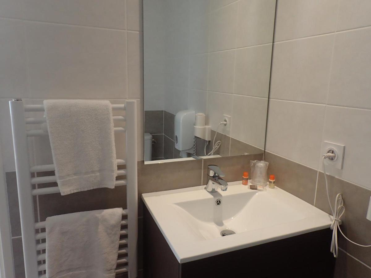 Les Jardins D'Athena Aparthotel Eguilles Luaran gambar