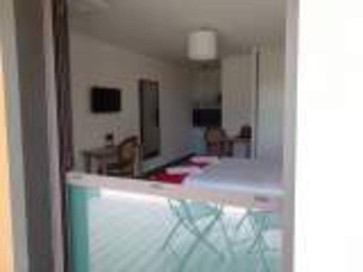 Les Jardins D'Athena Aparthotel Eguilles Luaran gambar